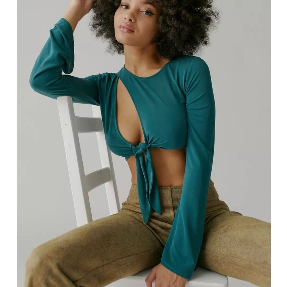 Urban Outfitters Teal Elle Keyhole Tie Front Crop Top Bell Sleeve Size Medium